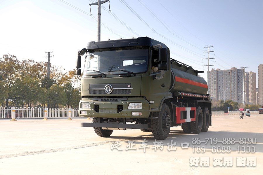 东风6x4越野油罐车、东风平头排半驾驶室越野加油车、东风210马力罐式加油车